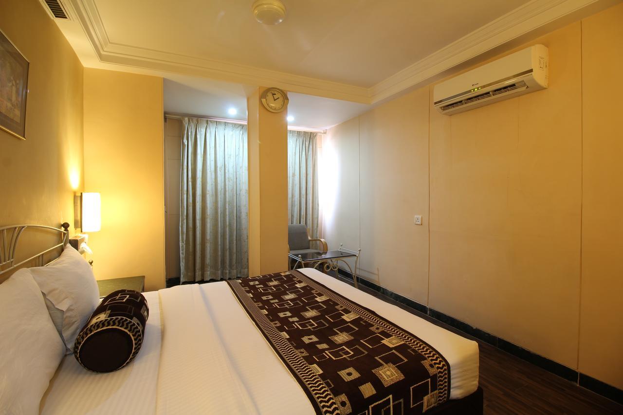 Hotel Gurukripa Daman Esterno foto