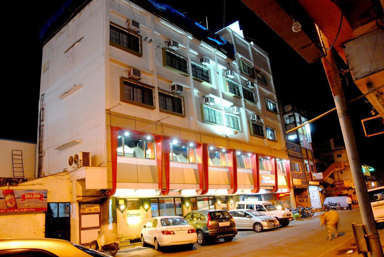 Hotel Gurukripa Daman Esterno foto